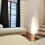 Le Marais Style Apt With 3 Bdrs 3 Mns Republique N3-43